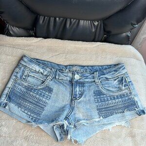 SM275 Almost famous distressed hem shorts
